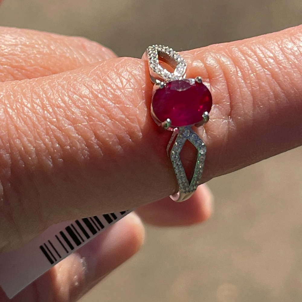 NWT Natural Ruby 7.8X6mm with CZ Accents in 925 Sterling Silver Size 8 - Picture 3 of 7